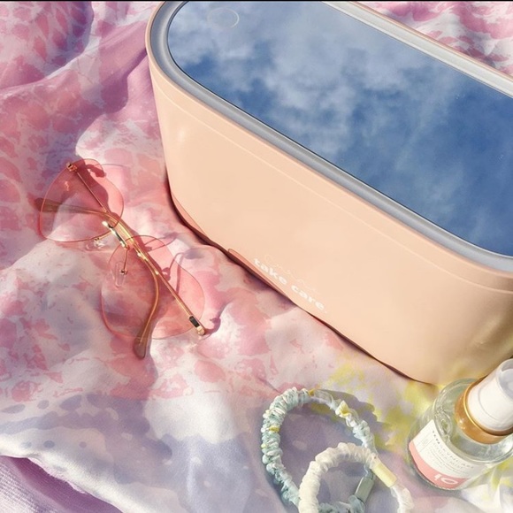 LED Makeup Box - Picture 2 of 8